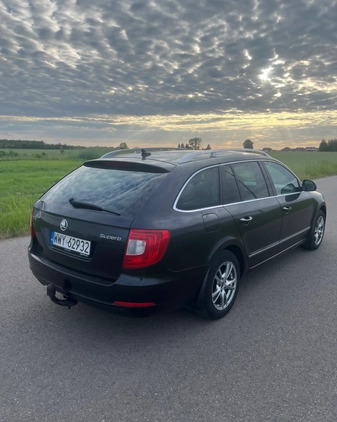 Skoda Superb cena 16000 przebieg: 546000, rok produkcji 2010 z Wyszków małe 137
